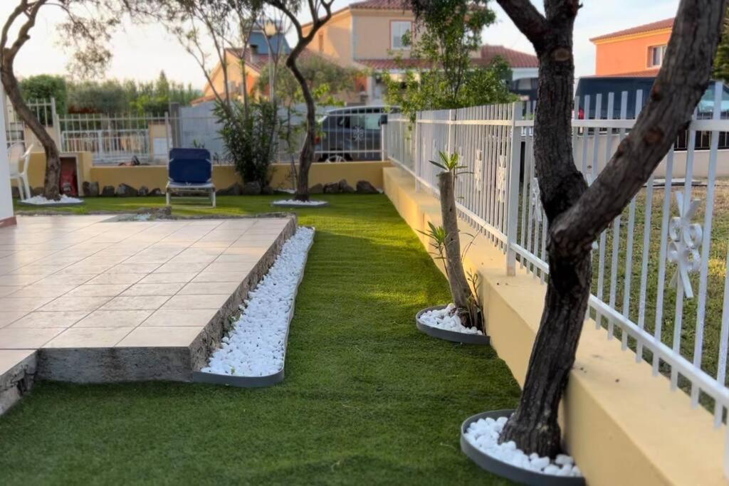 Comoda Villetta Con Giardino San Teodoro  Exteriér fotografie